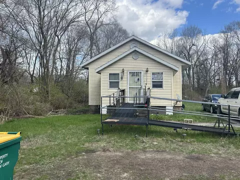 1313 Durbin St, Gary, IN 46406 photo 3