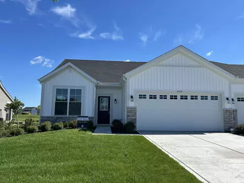 4054 Reflection Pl, Valparaiso, IN 46385