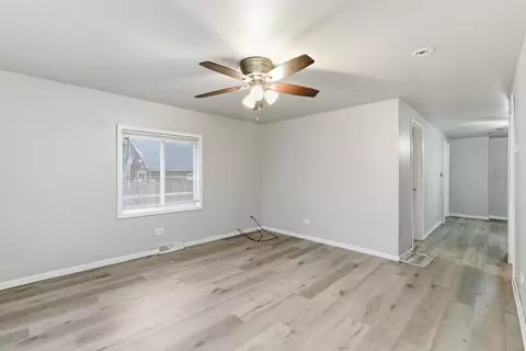 Living - 952 Willard St, Gary, IN 46404 photo 2 of 3