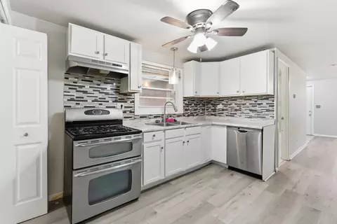 Kitchen - 952 Willard St, Gary, IN 46404 photo 2 of 2