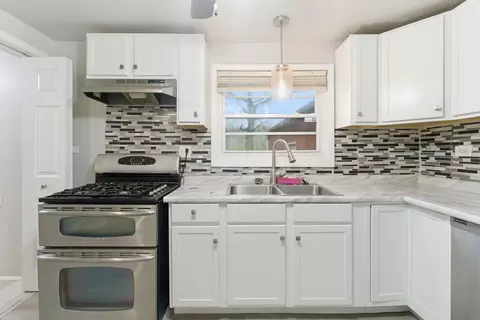 Kitchen - 952 Willard St, Gary, IN 46404 photo 1 of 2