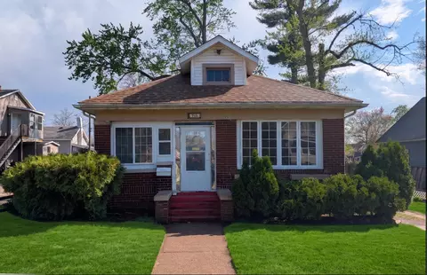 715 Pearl St, Michigan City, IN 46360