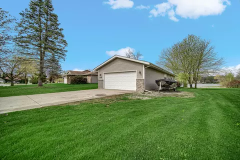 Exterior - 1559 Happy Valley Rd, Crown Point, IN 46307 photo 2 of 6