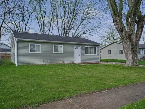 318 Village Rd, Michigan City, IN 46360