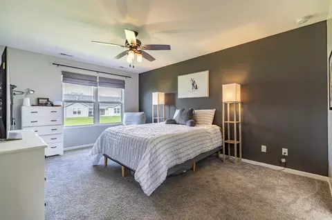 Bedroom - 15402 W 102nd Pl, Dyer, IN 46311 photo 1 of 4