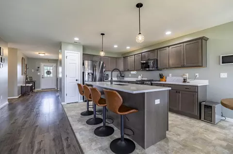 Kitchen - 15402 W 102nd Pl, Dyer, IN 46311 photo 4 of 5