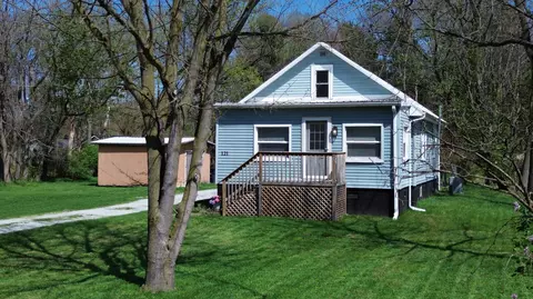 121 Rogers Ave, Michigan City, IN 46360