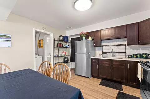 Kitchen - 2102-2104 Washington Ave, Chesterton, IN 46304 photo 3 of 4