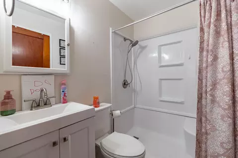 Bath - 2392 Wheeler St, Gary, IN 46406 photo 1 of 2