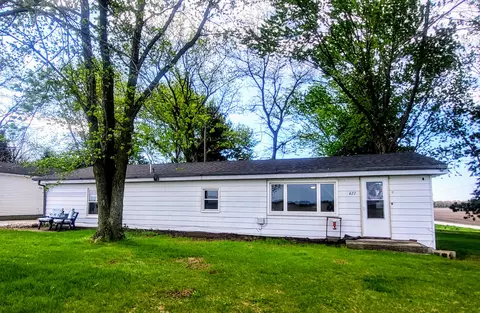 627 E Mccoysburg Rd, Rensselaer, IN 47978
