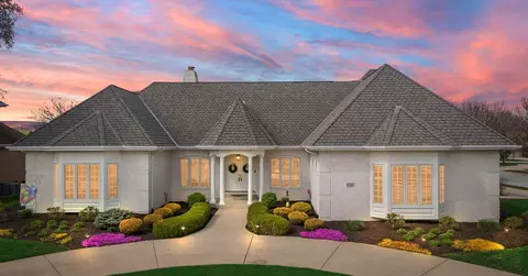 1747 Redwood Ct, Munster, IN 46321