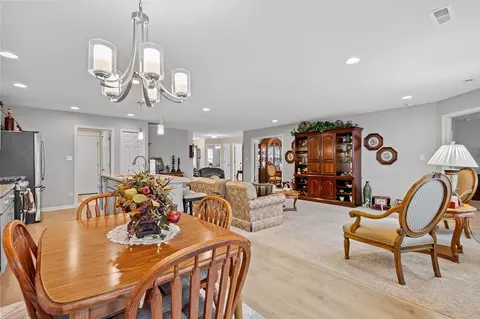 Dining - 2602 Hudson Rd, Valparaiso, IN 46385 photo 1 of 2
