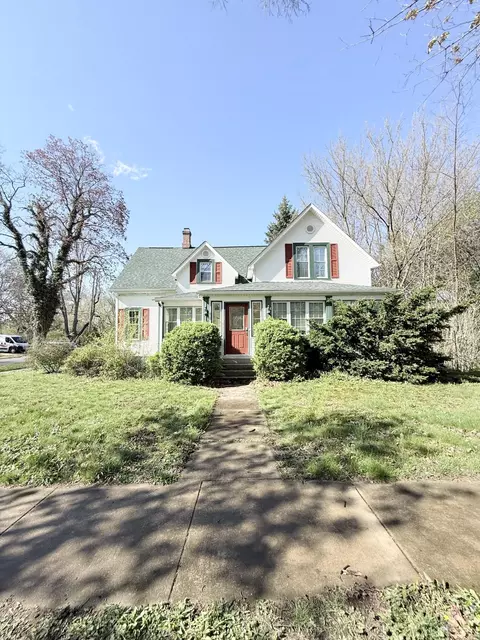 303 E Porter Ave, Chesterton, IN 46304