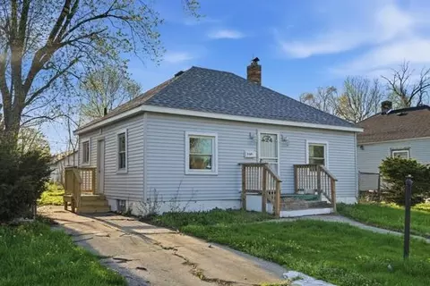 Exterior - 560 Ralston St, Gary, IN 46406 photo 1 of 2
