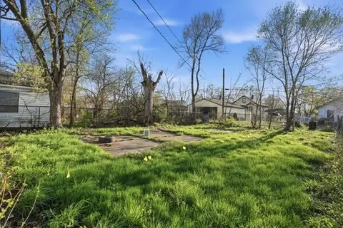 Exterior - 560 Ralston St, Gary, IN 46406 photo 2 of 2