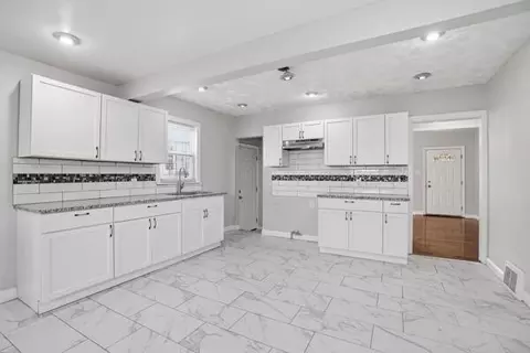 Entry Way - 263 Taft St, Gary, IN 46404 photo 1 of 1