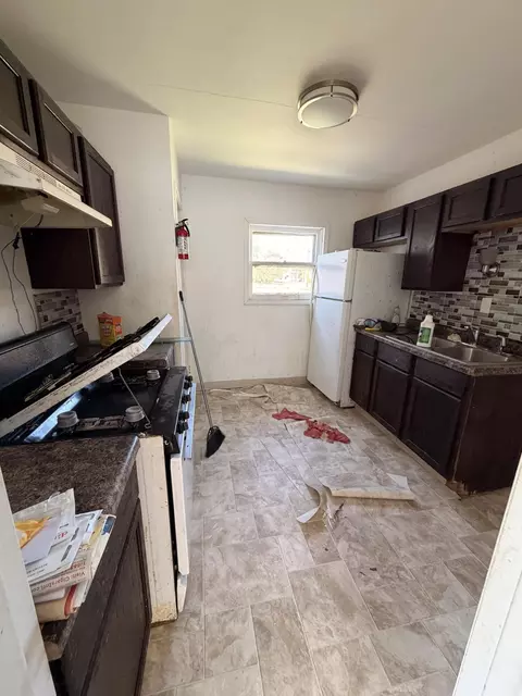 1724 Fillmore St, Gary, IN 46407 photo 6
