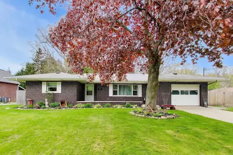 422 Yanke Rd, Michigan City, IN 46360