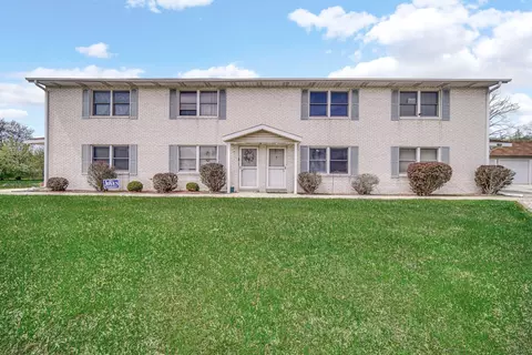 3617 W 74th Ct #C, Merrillville, IN 46410