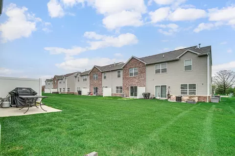 Exterior - 11150 Putnam Dr, Crown Point, IN 46307 photo 5 of 7