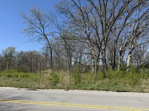 1190 E Greenview Pl, Crown Point, IN 46307