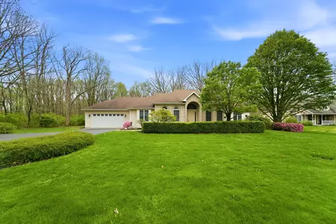 11230 Sandpiper St, De Motte, IN 46310