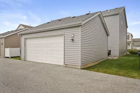 Exterior - 1066 E 115th Ct, Crown Point, IN 46307 photo 2 of 6