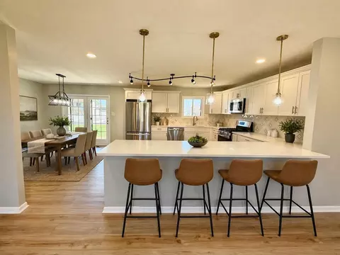 Kitchen - 601 N Holly Ln, Griffith, IN 46319 photo 1 of 4