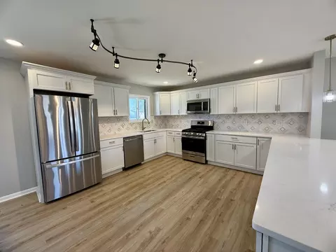 Kitchen - 601 N Holly Ln, Griffith, IN 46319 photo 3 of 4