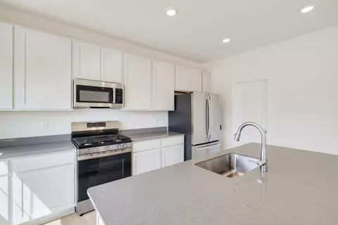 Kitchen - 563 E 130th Ave, Crown Point, IN 46307 photo 2 of 3