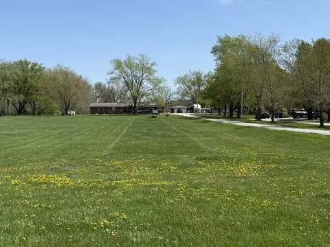 665 N 700, Hobart, IN 46342