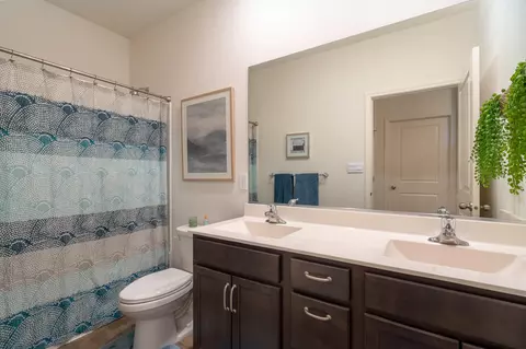 Bath - 7700 W 105th Ave, Crown Point, IN 46307 photo 2 of 2