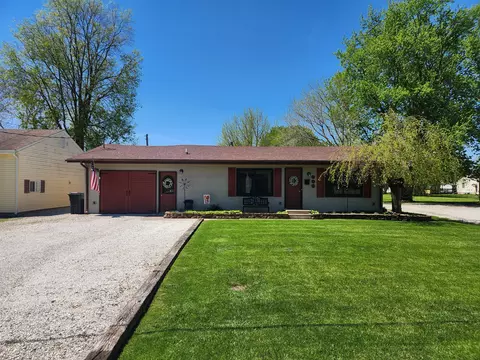 102 N Scott St, Rensselaer, IN 47978