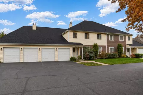 2128 Dogwood Ln, Chesterton, IN 46304