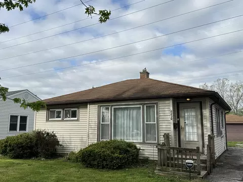 8220 Gordon Dr, Highland, IN 46322