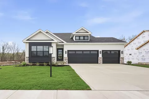 2431 Pradera Trl, Chesterton, IN 46304