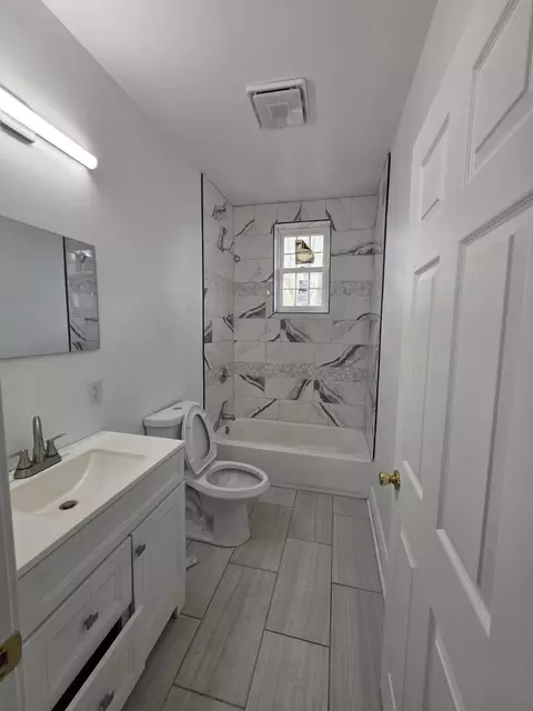 Bath - 4149 Broadway, Gary, IN 46409 photo 1 of 2