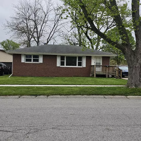1123 N Wood St, Griffith, IN 46319