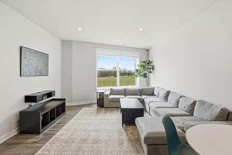 Living - 9610 N Centennial Dr #206, Munster, IN 46321 photo 3 of 3