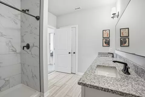 Bath - 9610 N Centennial Dr #206, Munster, IN 46321 photo 2 of 5