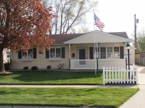 9402 Ellen Dr, Highland, IN 46322