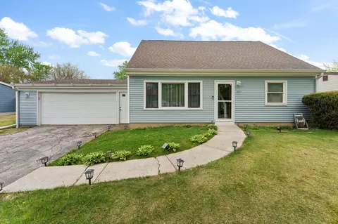 441 Prescott Rd, Valparaiso, IN 46385