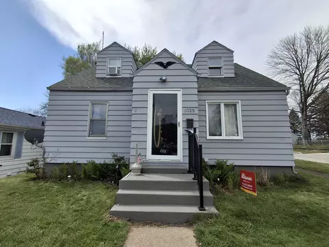 1025 Willow St, Mishawaka, IN 46545
