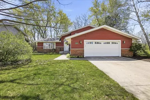 1031 Brooke Ln, Schererville, IN 46375