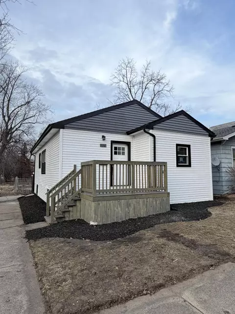 132 W 43rd Ave, Gary, IN 46408