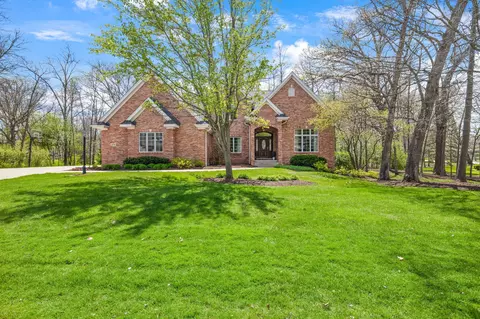 494 Brittany Ln, Dyer, IN 46311