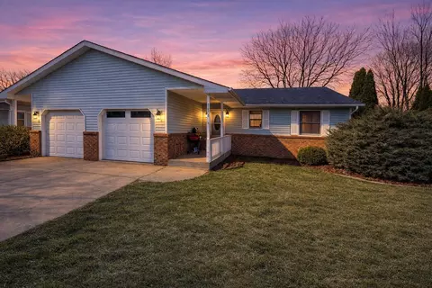 3476 E 69th Ave, Merrillville, IN 46410