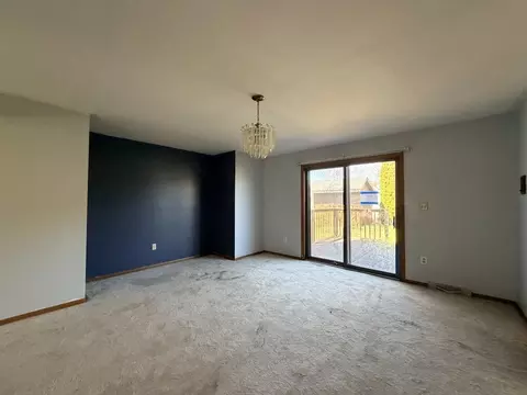 Living - 1604 W 99th Pl, Crown Point, IN 46307 photo 2 of 3