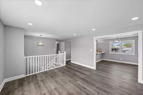 Entry Way - 109 Potomac Dr, Dyer, IN 46311 photo 1 of 1