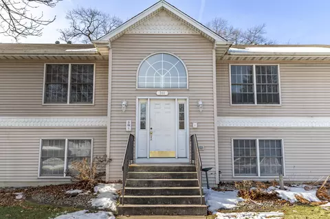 308 S Broad St #12, Griffith, IN 46319